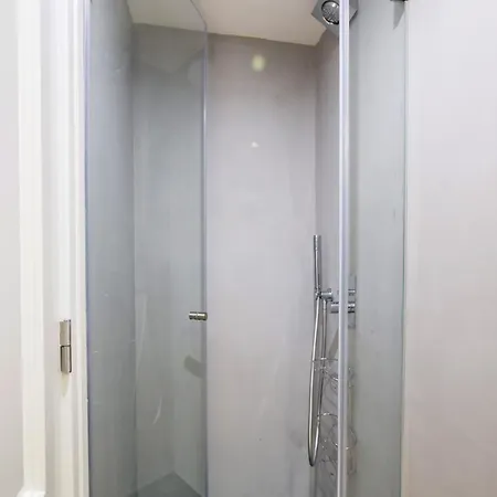 Nomad's Augusta Collection - Comfort * ליסבון