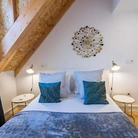 Nomad's Augusta Collection - Comfort * リスボン